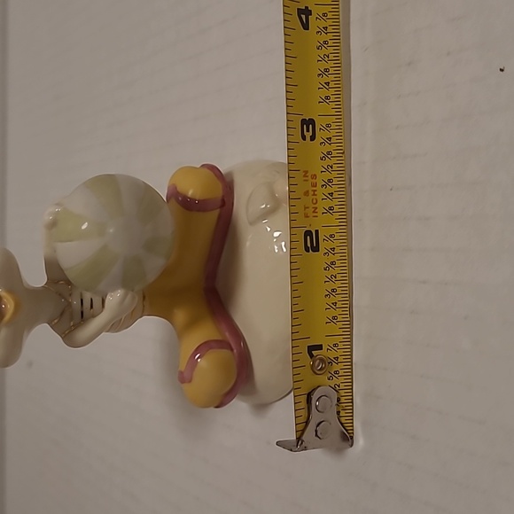 Lenox Sun N Fun Tweety In Original Box - Picture 13 of 16